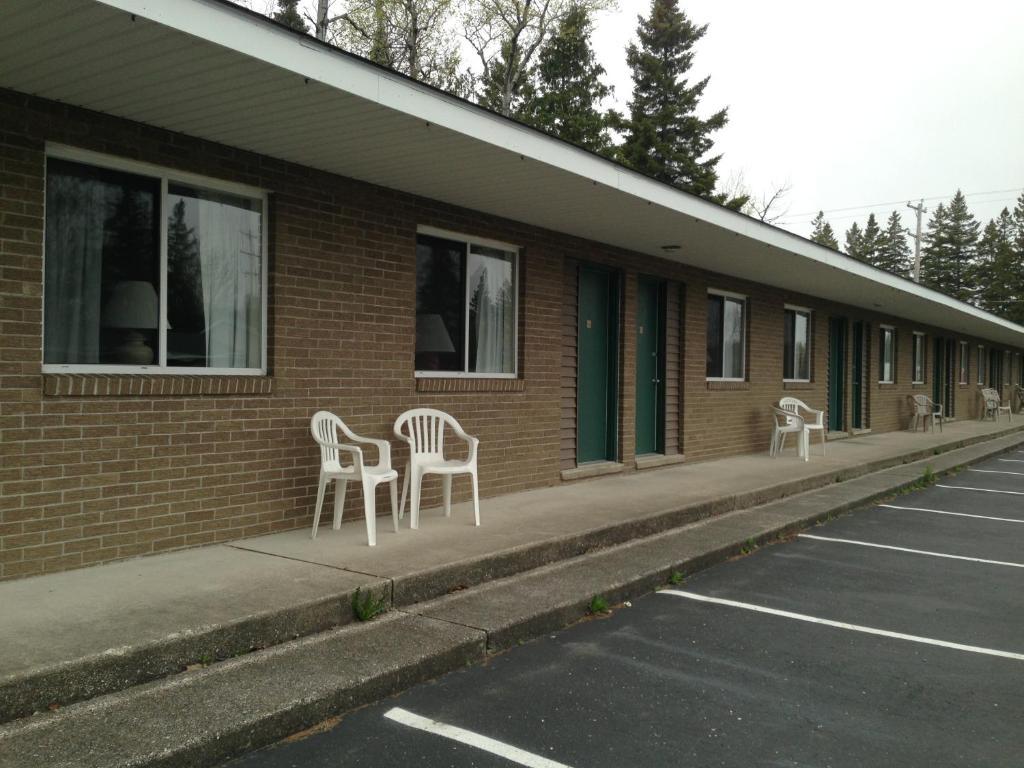 Capri Motel Mackinaw Stadt Exterior foto
