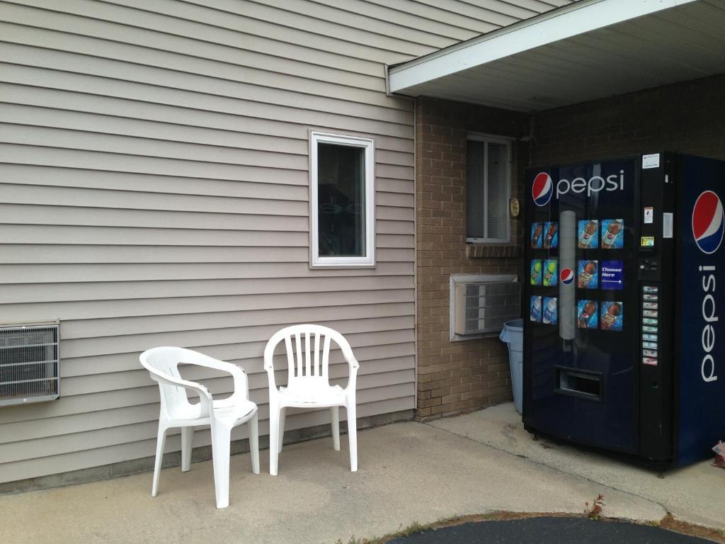 Capri Motel Mackinaw Stadt Exterior foto
